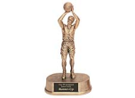 JDS15 - GOLD RESIN STATUE<BR>  MALE BASKETBALL PLAYER 9 1/2"<BR>WITH ENGRAVABLE PLATE